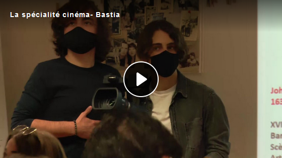 Capture écran de la vidéo, des élèves avec leur caméra