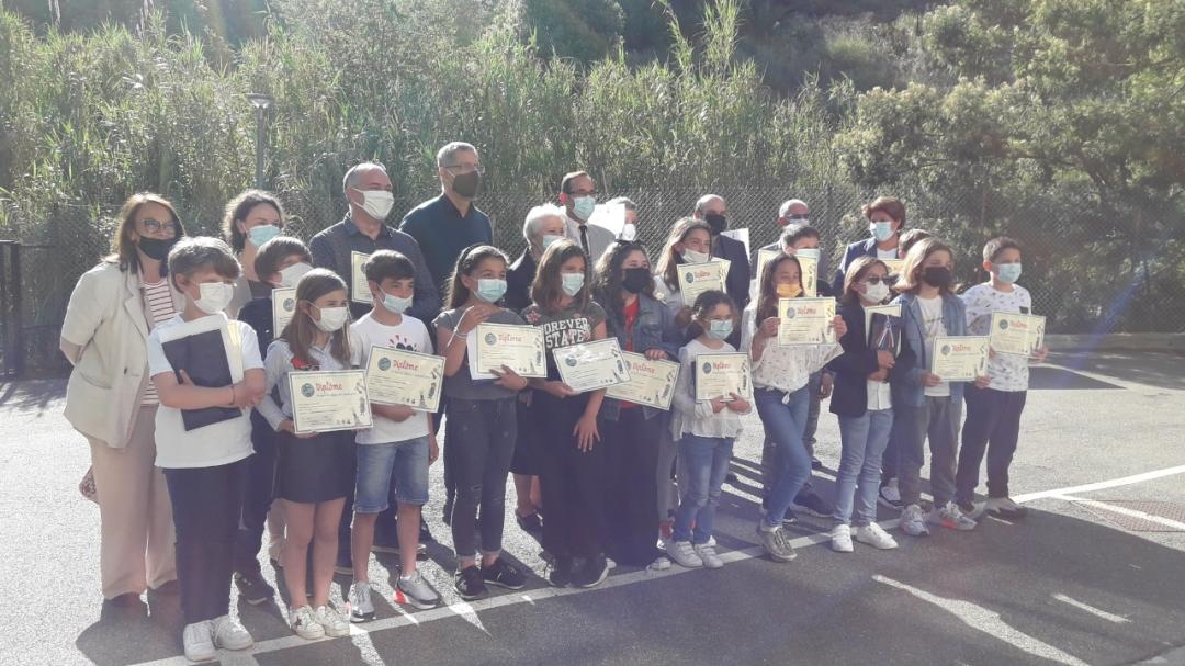 Photo de groupe lors de la remise de prix