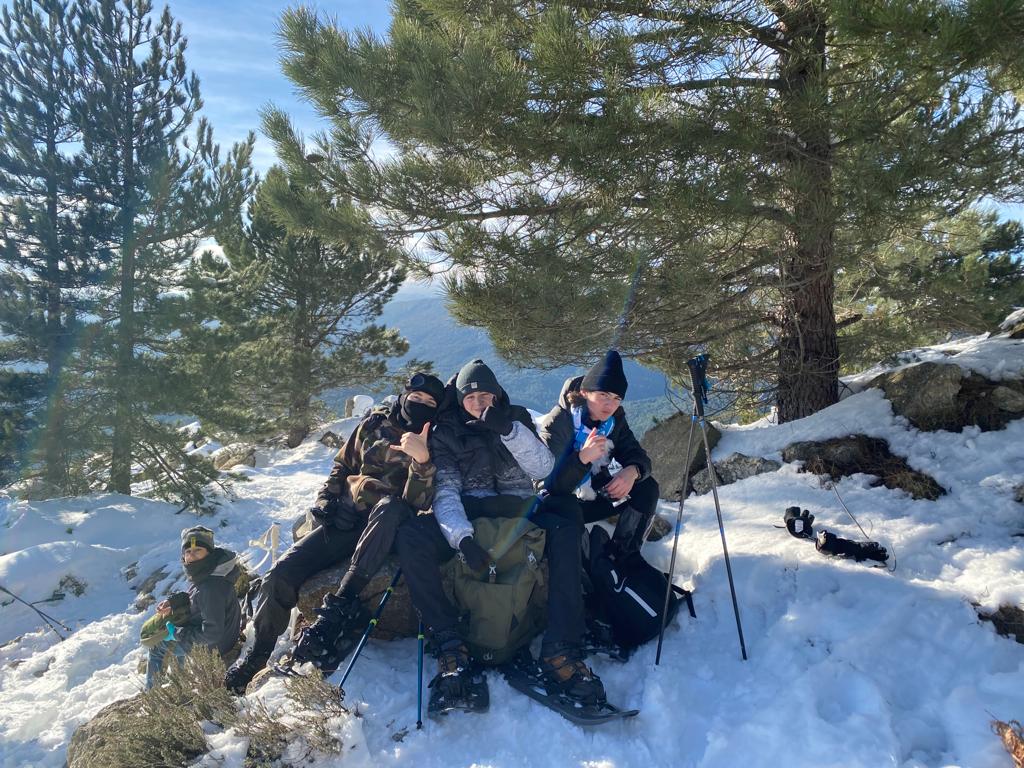 Sortie APPN Collège de Levie - Neige et élèves