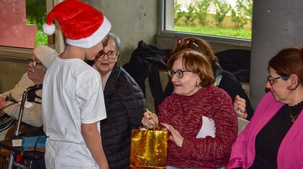 Collège de Biguglia Repas intergénérationnel