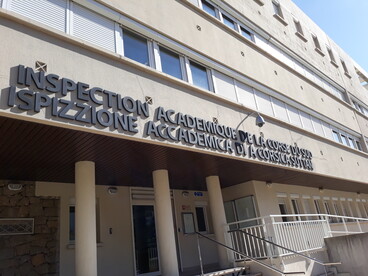 Photo de la façade du bâtiment de la DSDEN de Corse du Sud