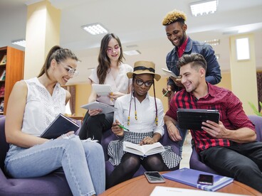 Aides étudiantes - Etudiants internationaux
